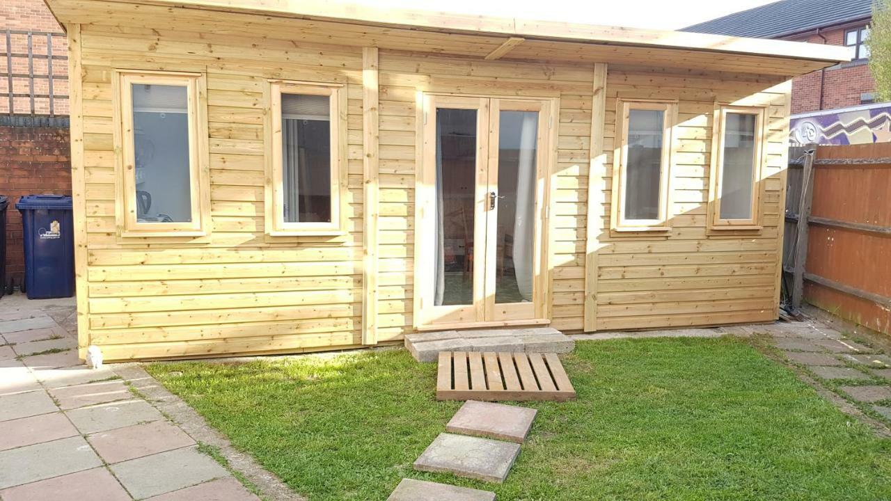 Urban Log Cabin Near Zone 2 Tube Londres Extérieur photo